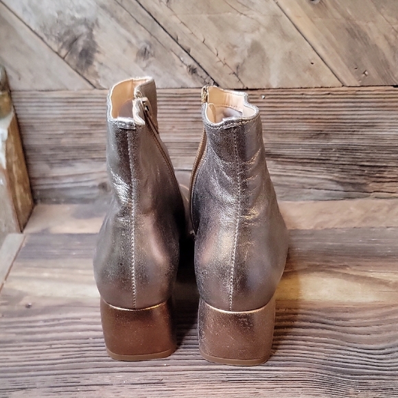Bruno Menegatto Gold Ankle Booties with Metallic Finish - Picture 5 of 5